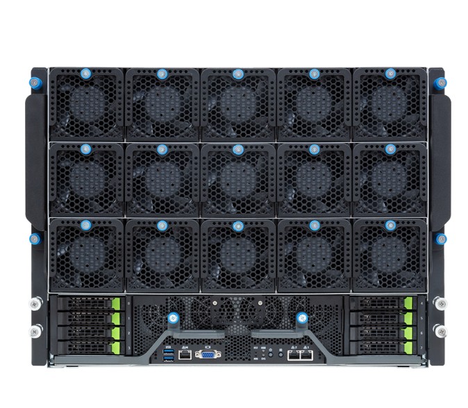 GIGABYTE G894-AD1-AAX5 on yüz görünümü